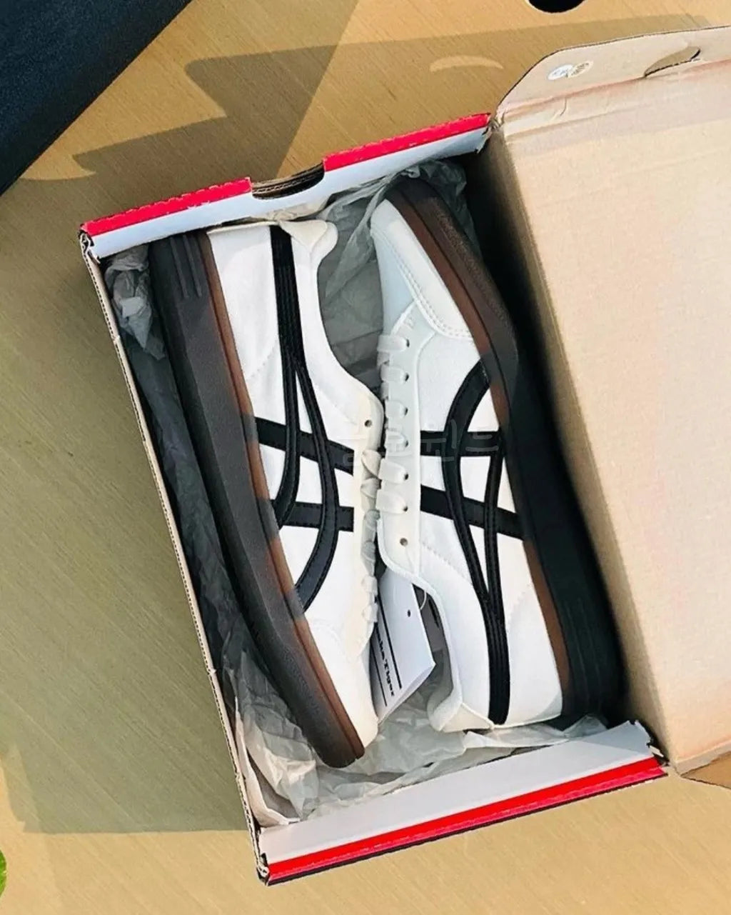 Onitsuka Tiger Advanti - Vintage White / Black 1183B799-101