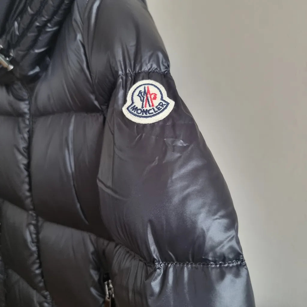 [24/25FW All-Inclusive Price] Moncler Seritte Short Down Jacket