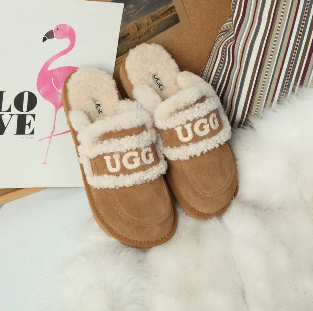 Australian UGG UGG Logo Sheepskin UGG Slippers