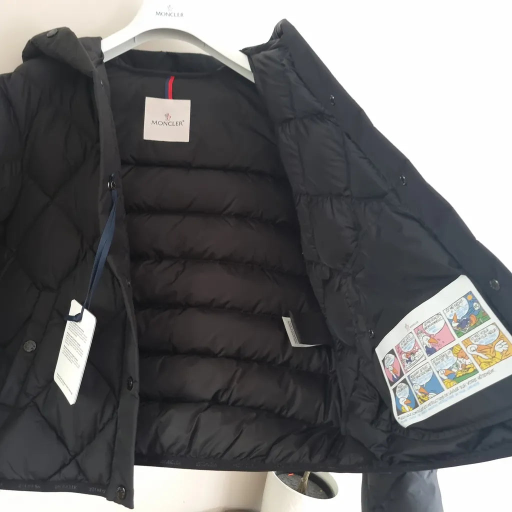 Moncler Arvouin Short Down Jacket Black