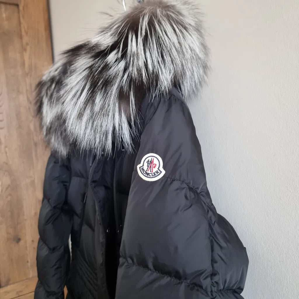 [24/25FW All-Inclusive Price] Moncler Aphroti Long Down Jacket with Lamb Fur (2 Colors)