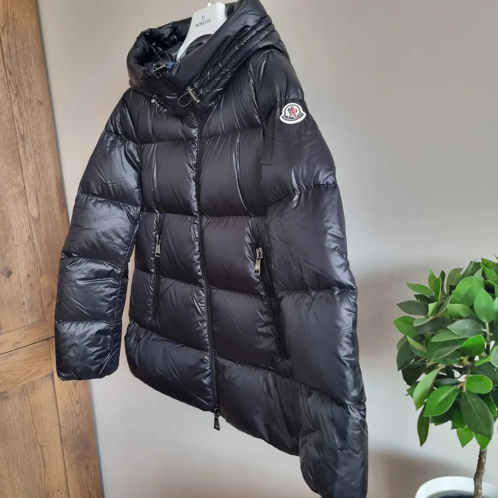 [24/25FW All-Inclusive Price] Moncler Seritte Short Down Jacket