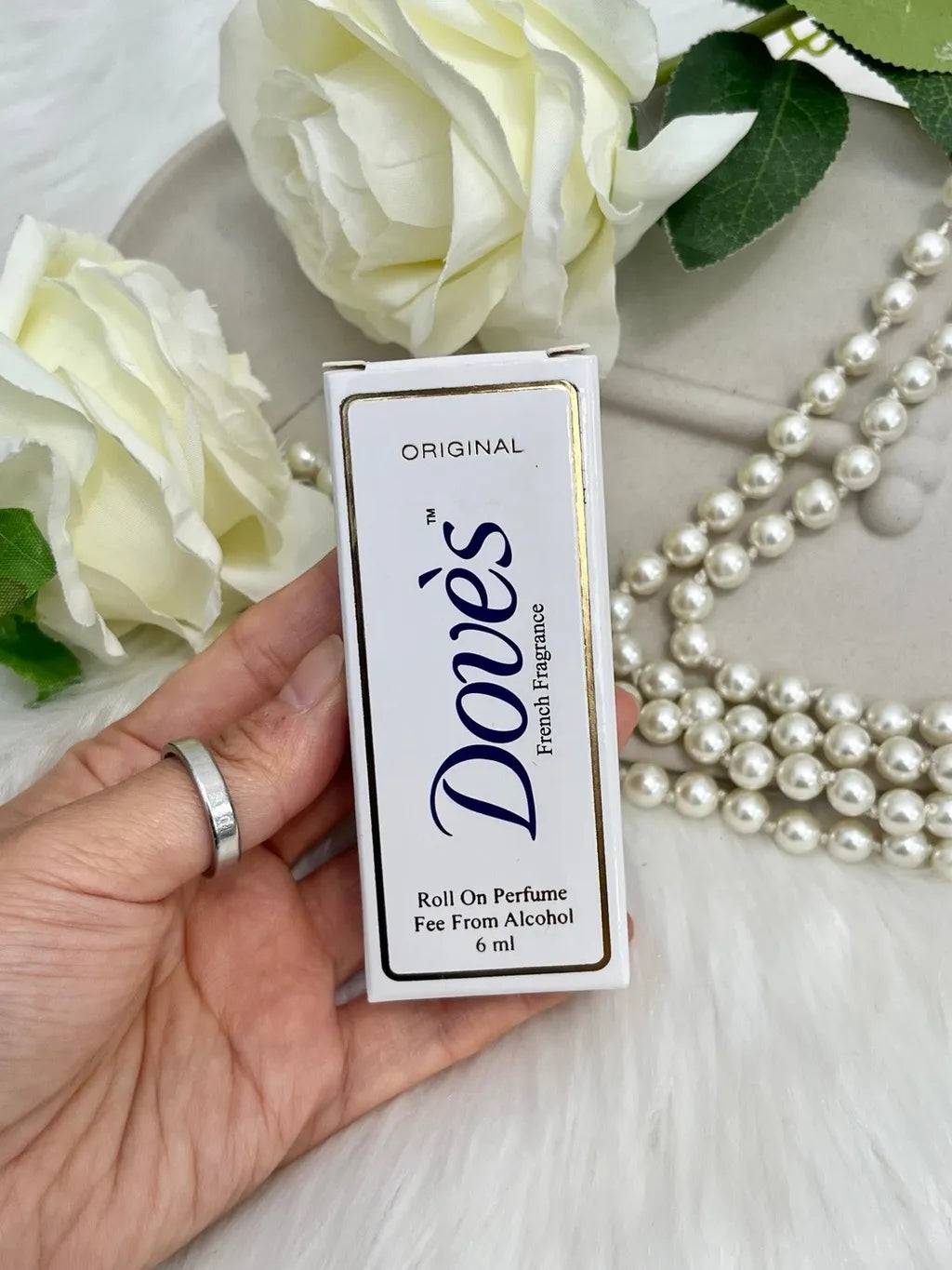 Almas Dove's Roll-on Perfume Perfume 6ml