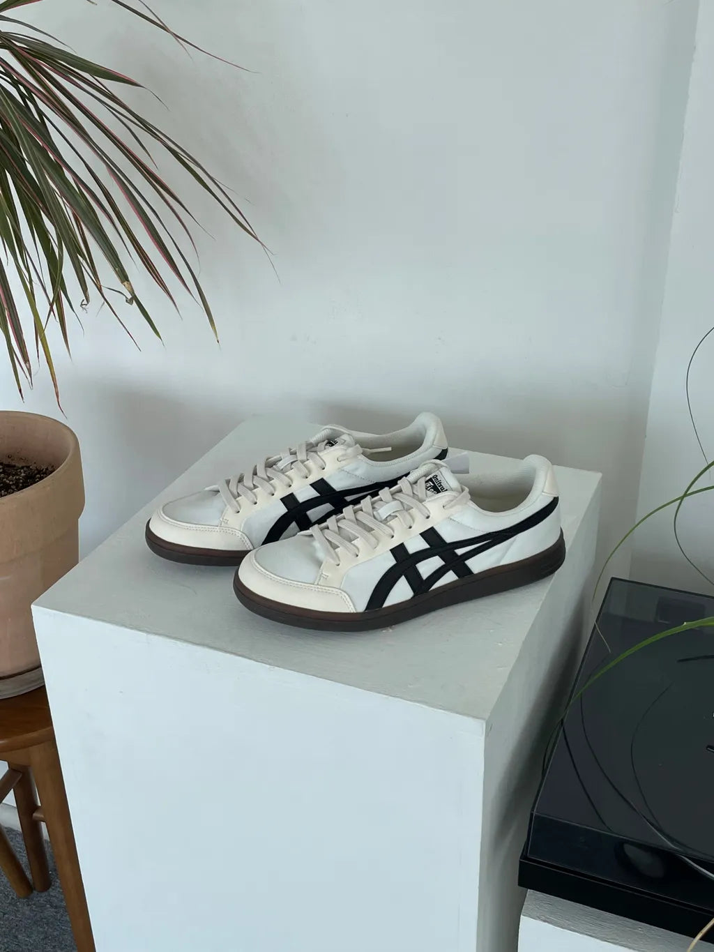 Onitsuka Tiger Advanti Vintage White Black 1183B799-101