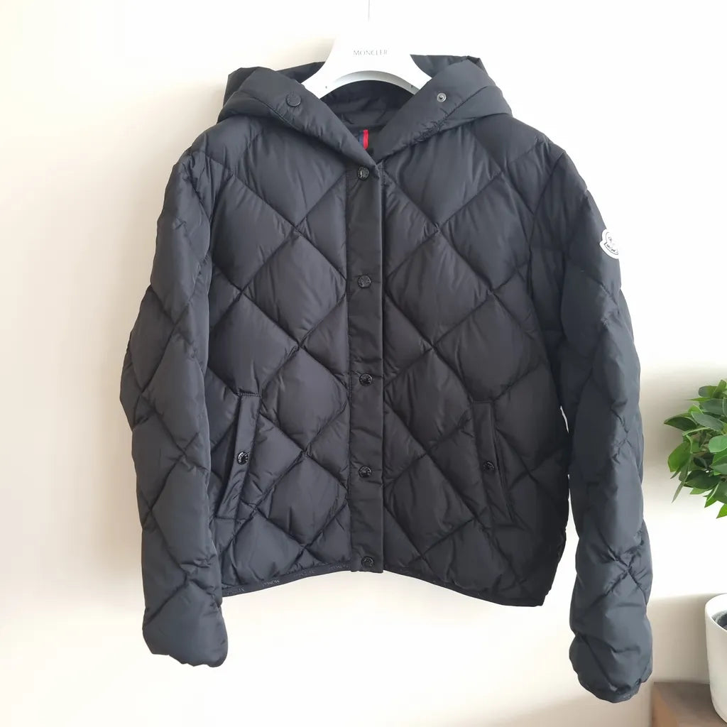 Moncler Arvouin Short Down Jacket Black